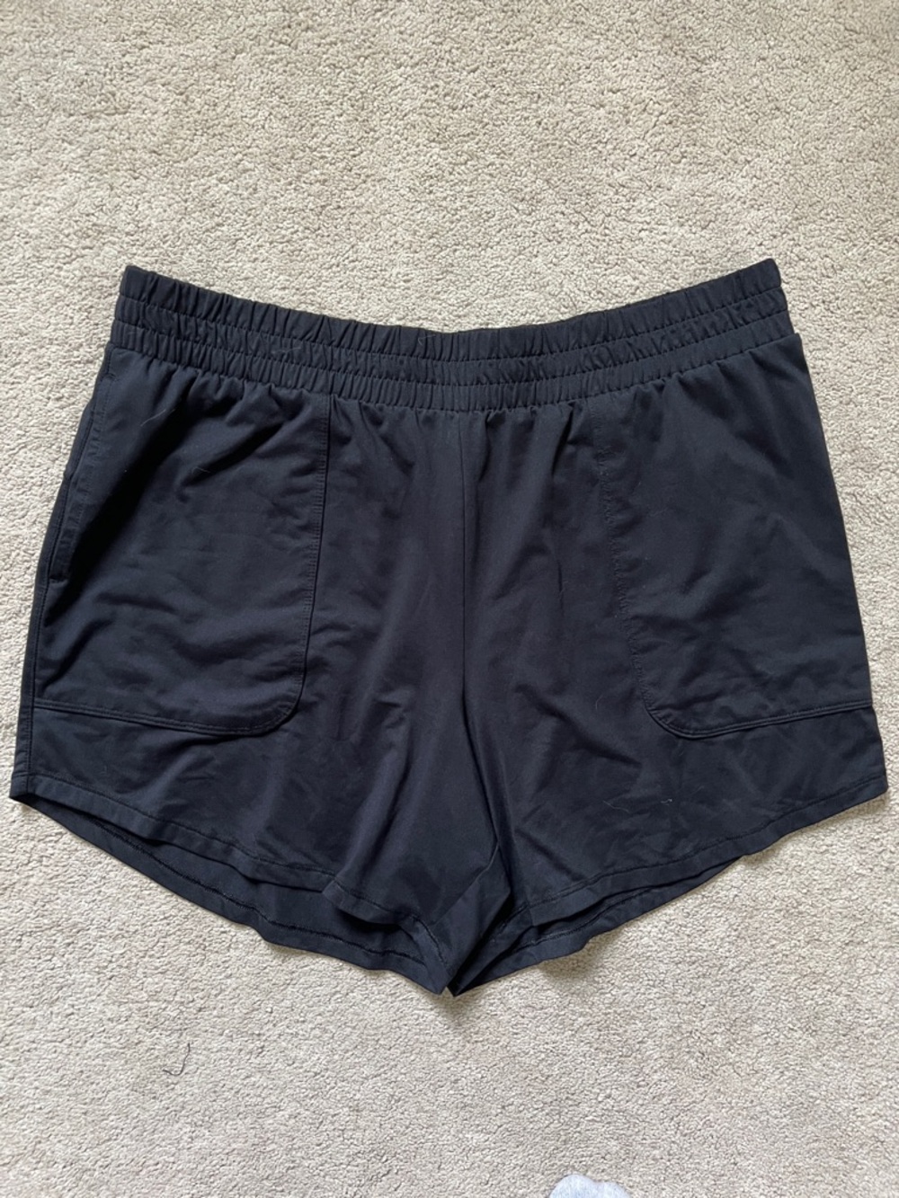 All in Motion poly spandex blend pocket shorts black athletic 5 inch inseam